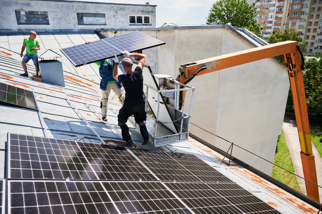 Installation panneaux solaires